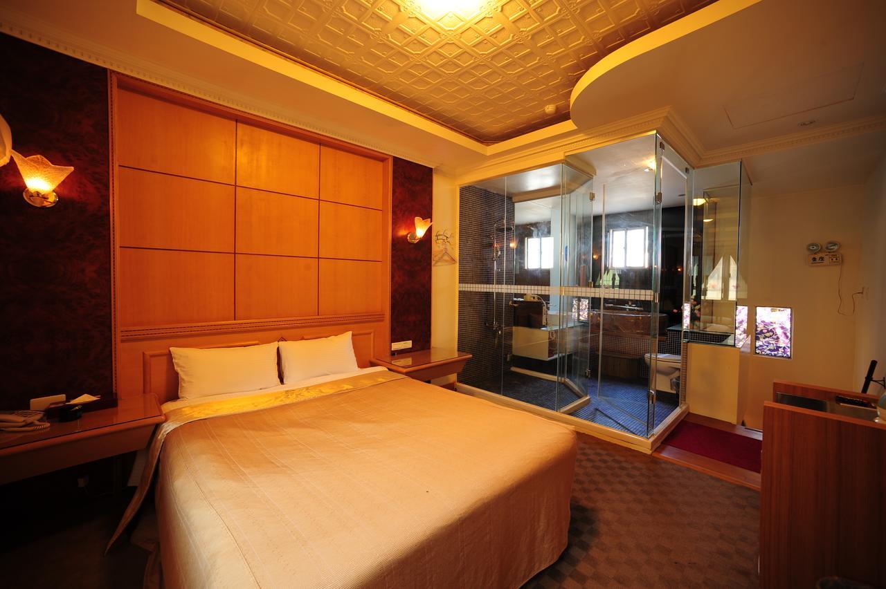 Golden Motel Хсинчу Сити Екстериор снимка