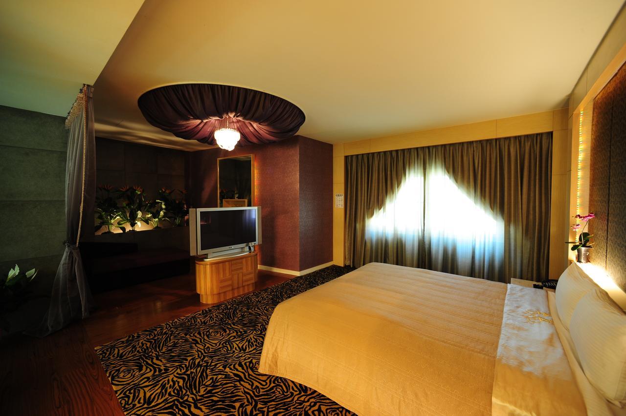 Golden Motel Хсинчу Сити Екстериор снимка