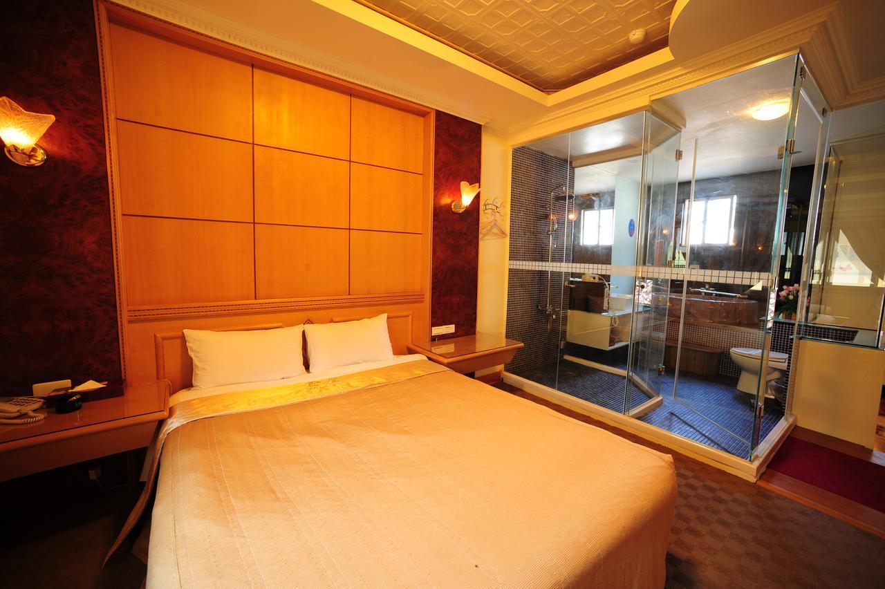 Golden Motel Хсинчу Сити Екстериор снимка